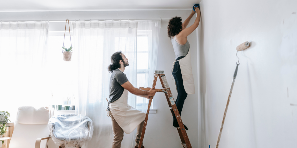 Couple painting room